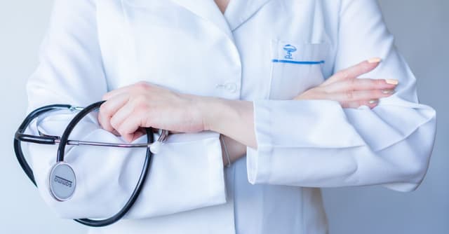 Canada Healthcare Jobs for Immigrants with Visa Sponsorship and Express Entry Pathways
