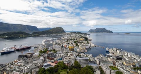 Norway Skilled Worker Jobs for Immigrants – Residence Permit Pathways for Foreign Professionals